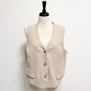 Spanx Tahini Beige Crepe 3 Button Short Length Vest 1X Faux Flap Pockets